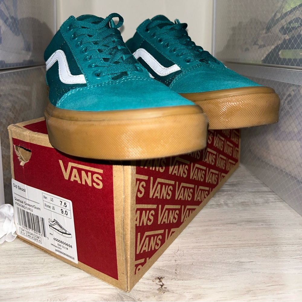 Quetzal Green/Gum